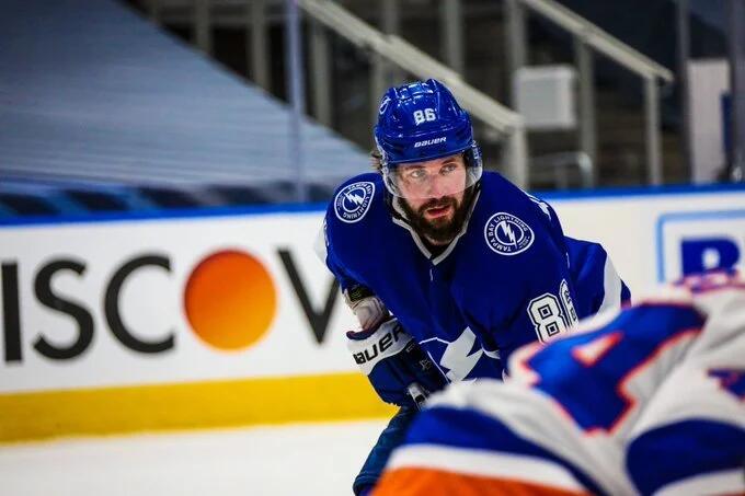 NHL n itäisen konferenssin finaalit Tampa Bay Lightning häviävät 1-2